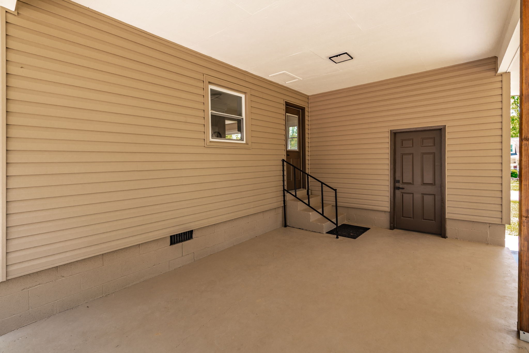 2017 Old Greenbrier Pike Greenbrier TN 37073