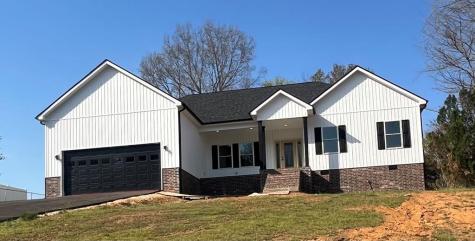 1322 E Blythe Street Paris TN 38242