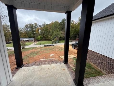 1322 E Blythe Street Paris TN 38242