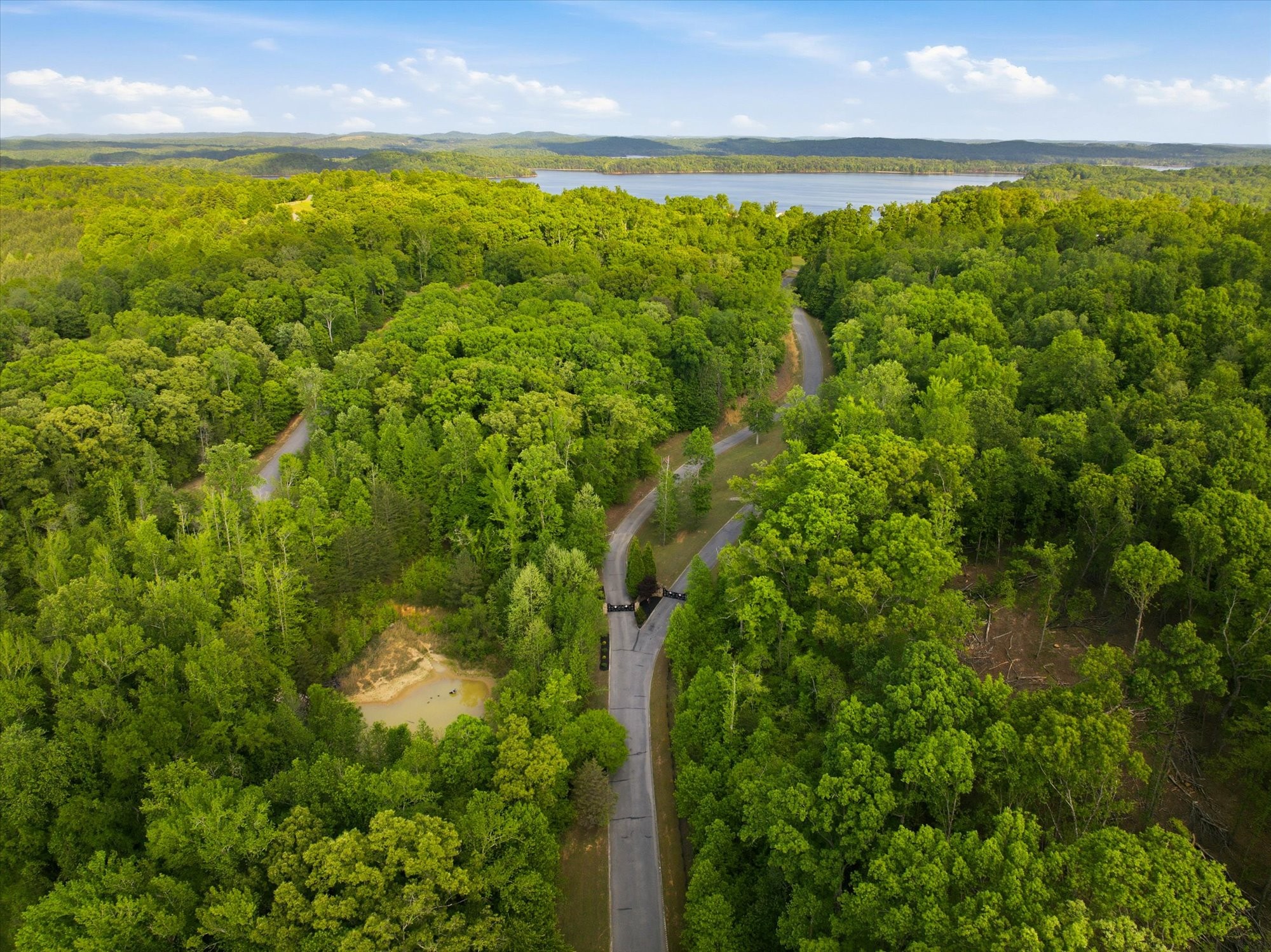240 River Run Trail Spring City TN 37381