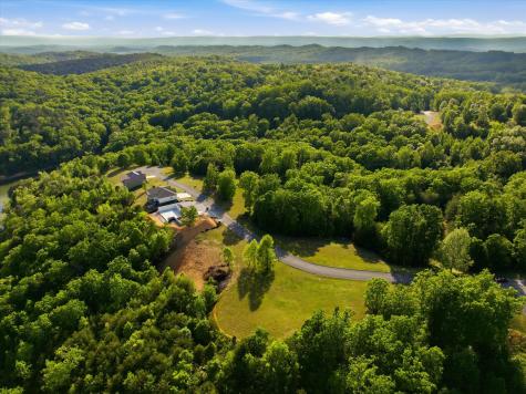 240 River Run Trail Spring City TN 37381