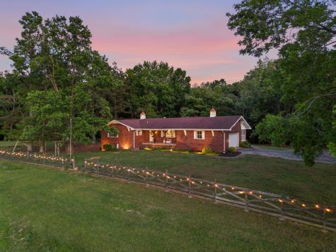 450 Paul Thompson Road Bethpage TN 37022