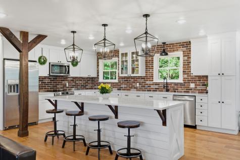 450 Paul Thompson Road Bethpage TN 37022