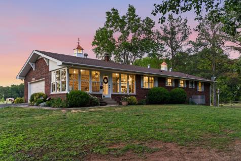 450 Paul Thompson Road Bethpage TN 37022