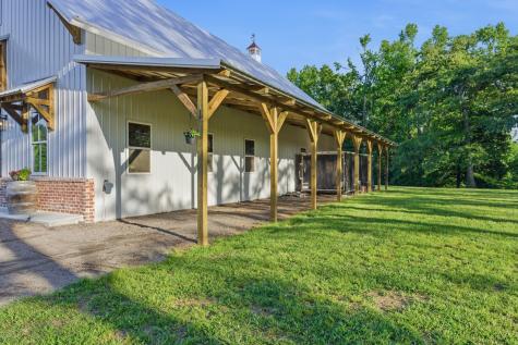 450 Paul Thompson Road Bethpage TN 37022