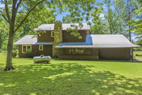 8932 Mount Carmel Road Decaturville TN 38329