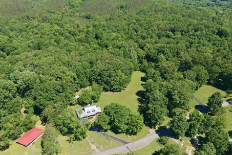 8932 Mount Carmel Road Decaturville TN 38329
