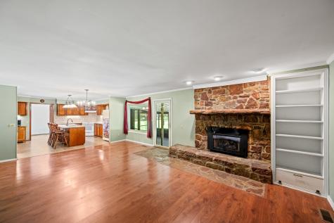 8932 Mount Carmel Road Decaturville TN 38329