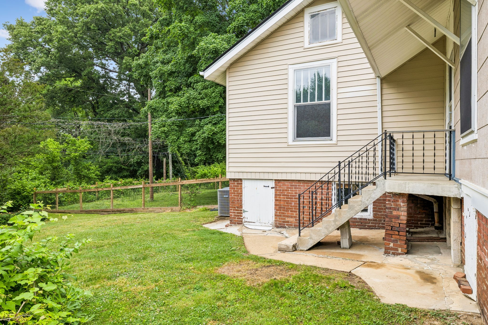 235 Georgia Avenue Clarksville TN 37040