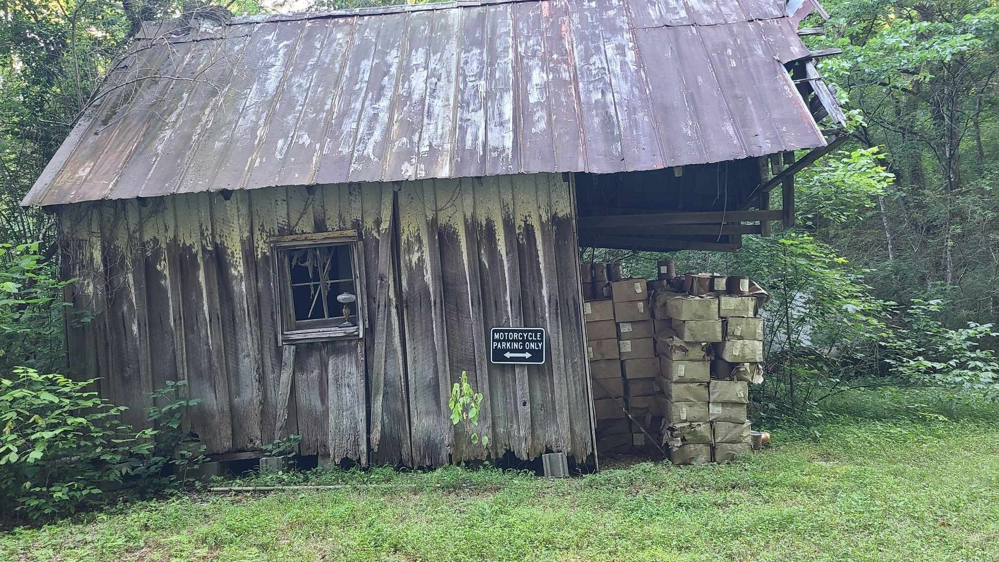 2024 Powdermill Hill Road Lawrenceburg TN 38464