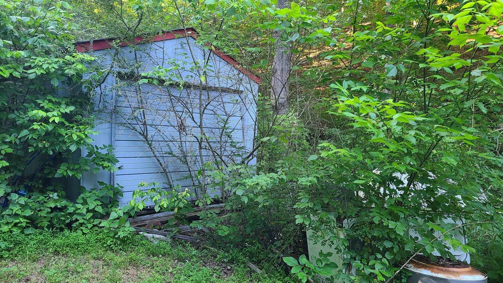 2024 Powdermill Hill Road Lawrenceburg TN 38464