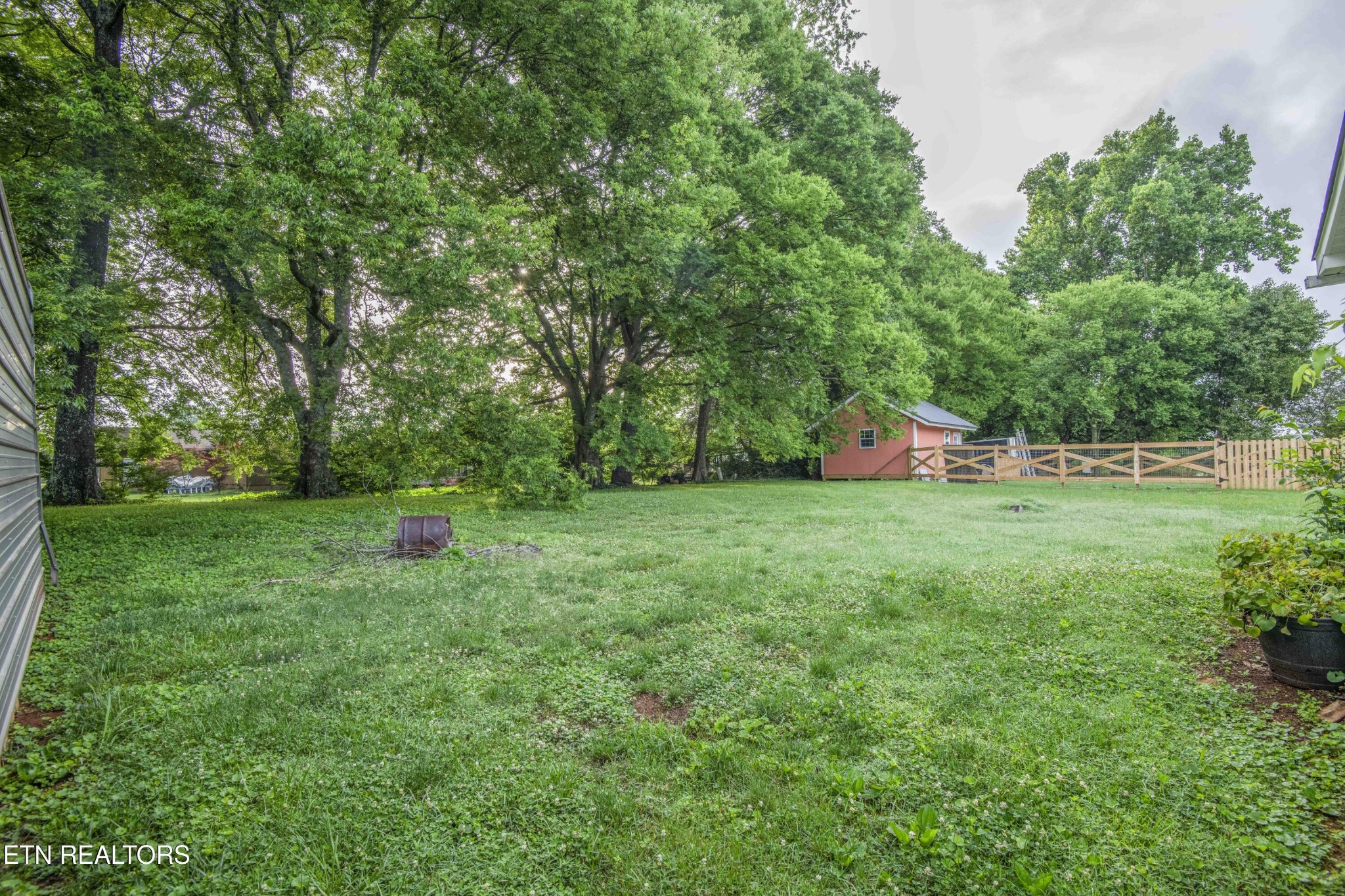 800 Foster Drive Lenoir City TN 37772