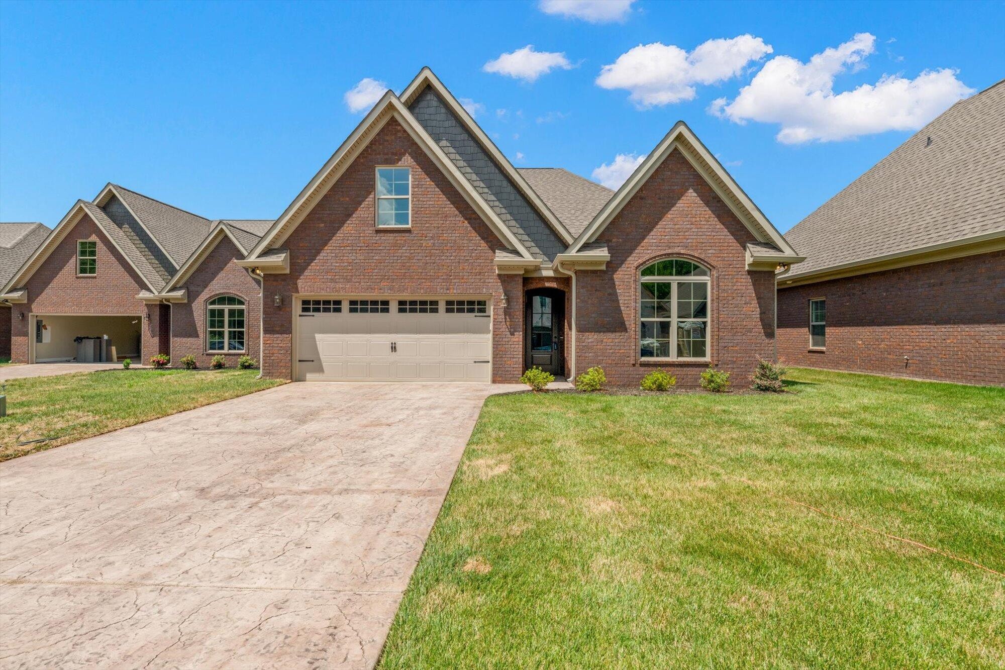 225 Lake View Point Englewood TN 37329