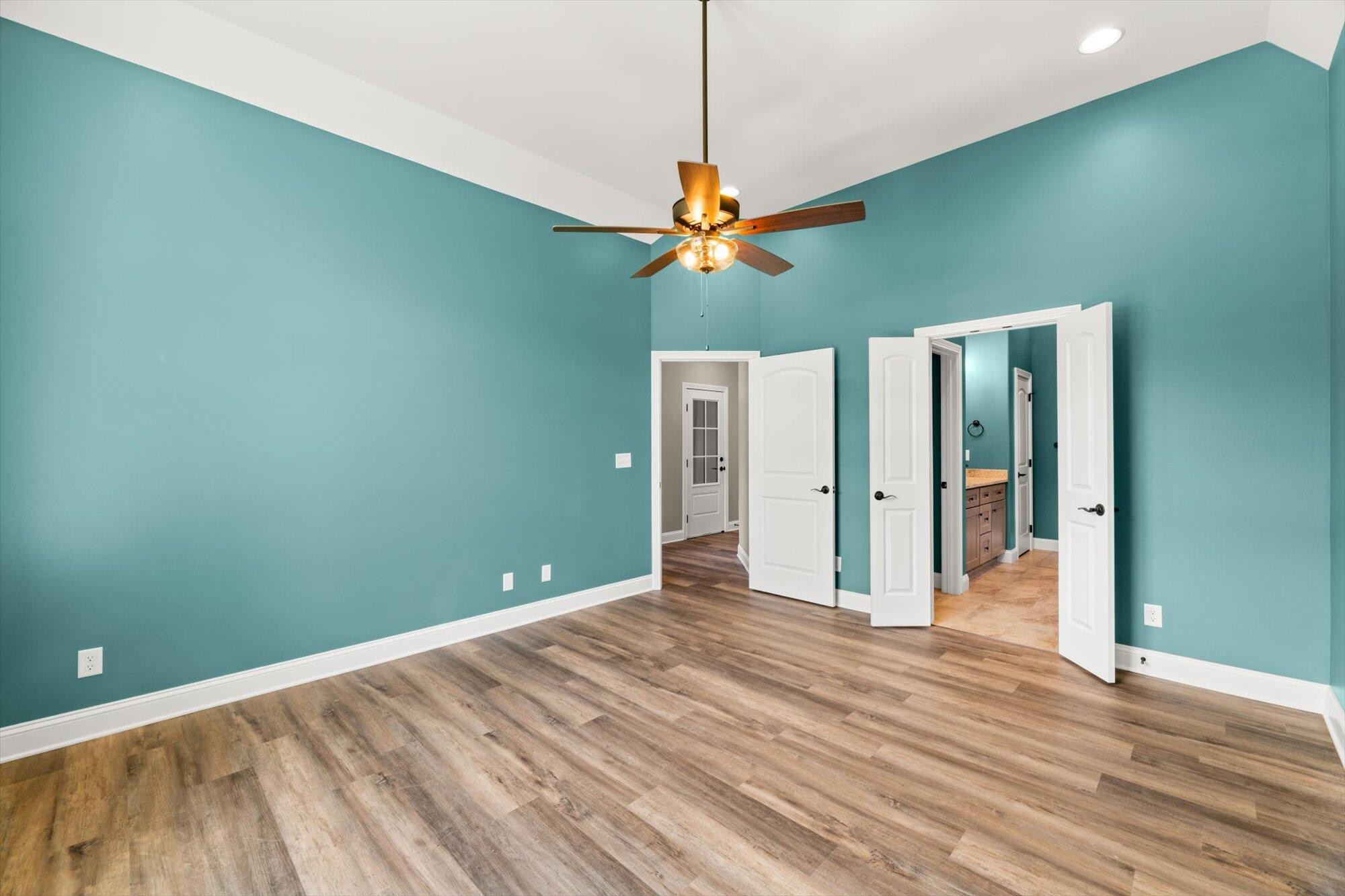 225 Lake View Point Englewood TN 37329