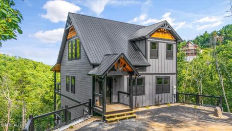 3414 Sugar Maple Loop Road Sevierville TN 37862