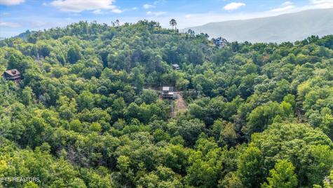 3414 Sugar Maple Loop Road Sevierville TN 37862