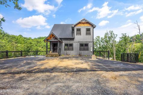 3414 Sugar Maple Loop Road Sevierville TN 37862