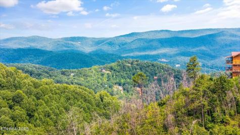 3414 Sugar Maple Loop Road Sevierville TN 37862