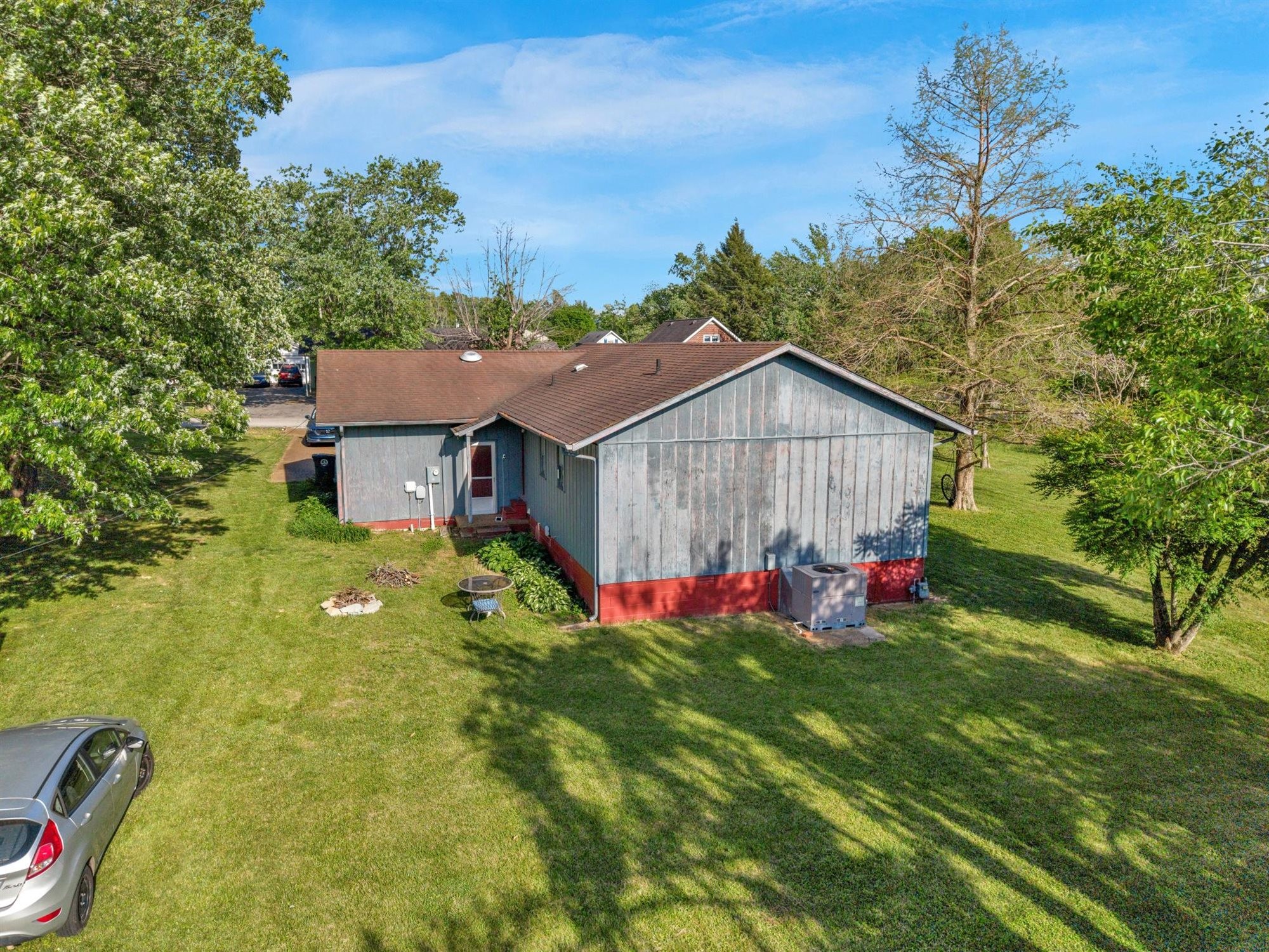 601 Courthouse View Street Lafayette TN 37083