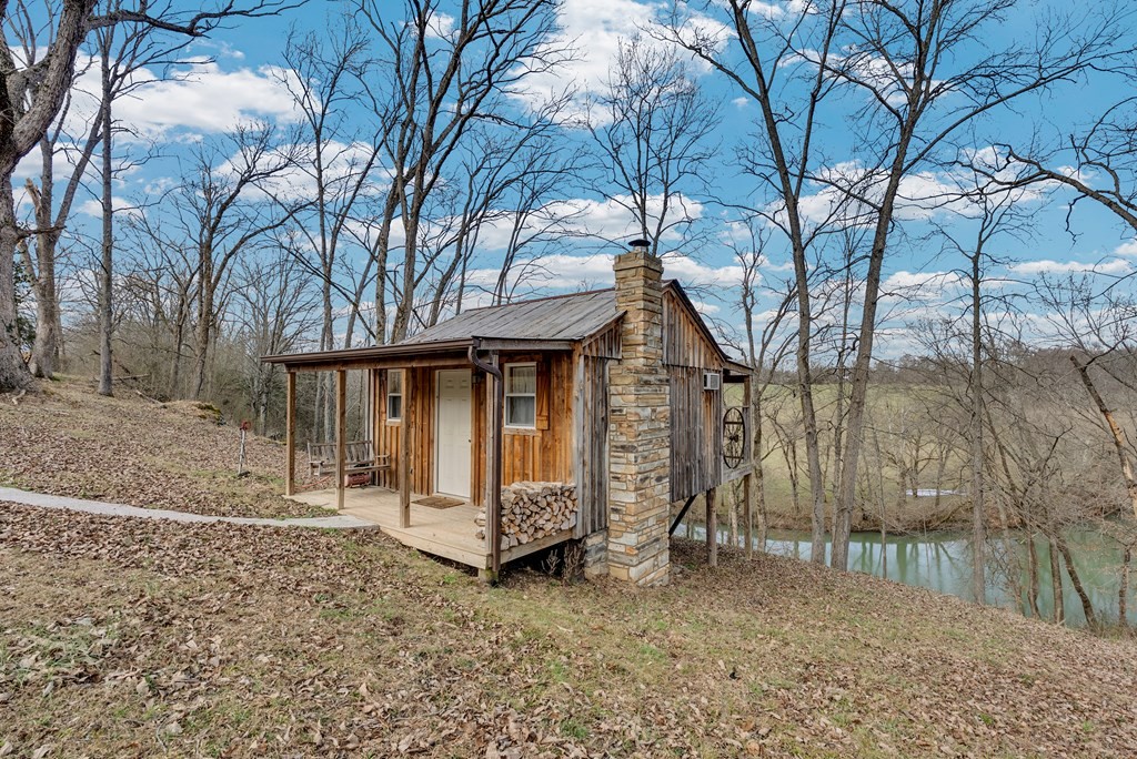 579 Blue Springs Road Sparta TN 38583