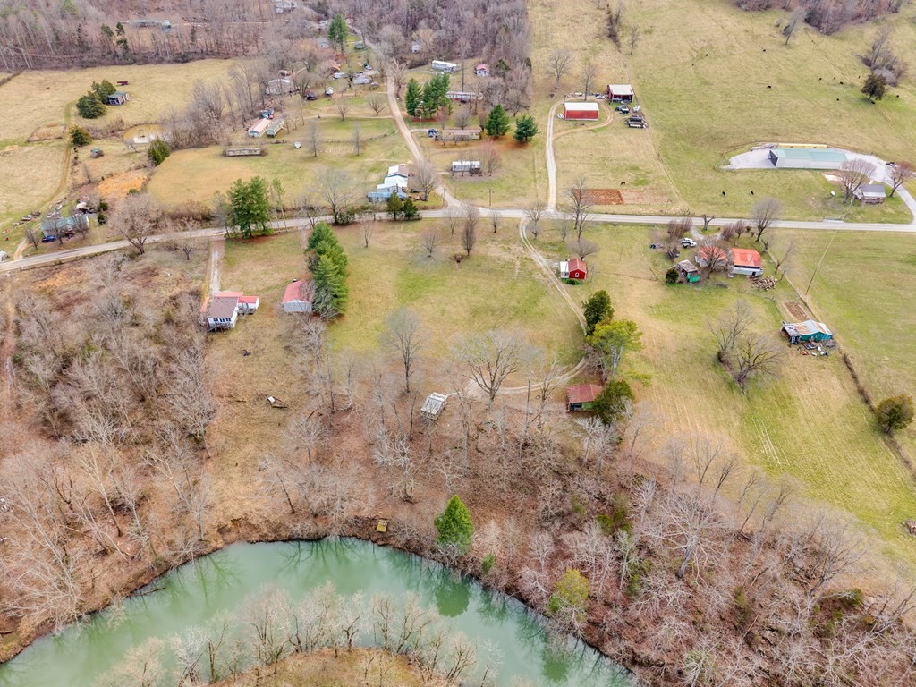 579 Blue Springs Road Sparta TN 38583