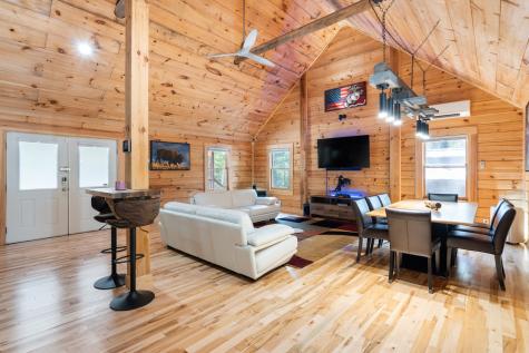 6095 Old Highway 13 Hurricane Mills TN 37078