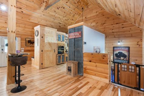 6095 Old Highway 13 Hurricane Mills TN 37078