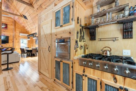 6095 Old Highway 13 Hurricane Mills TN 37078