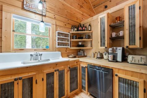6095 Old Highway 13 Hurricane Mills TN 37078