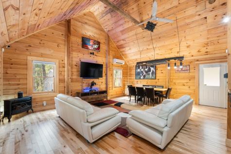 6095 Old Highway 13 Hurricane Mills TN 37078