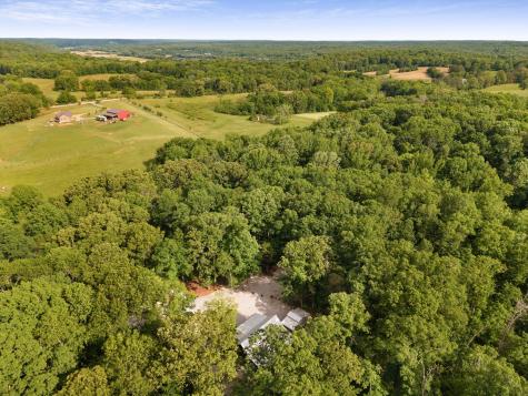 6095 Old Highway 13 Hurricane Mills TN 37078