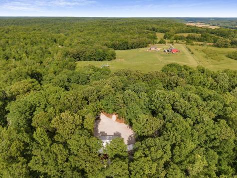 6095 Old Highway 13 Hurricane Mills TN 37078