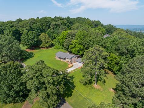 2411 Woolson Road Chattanooga TN 37406