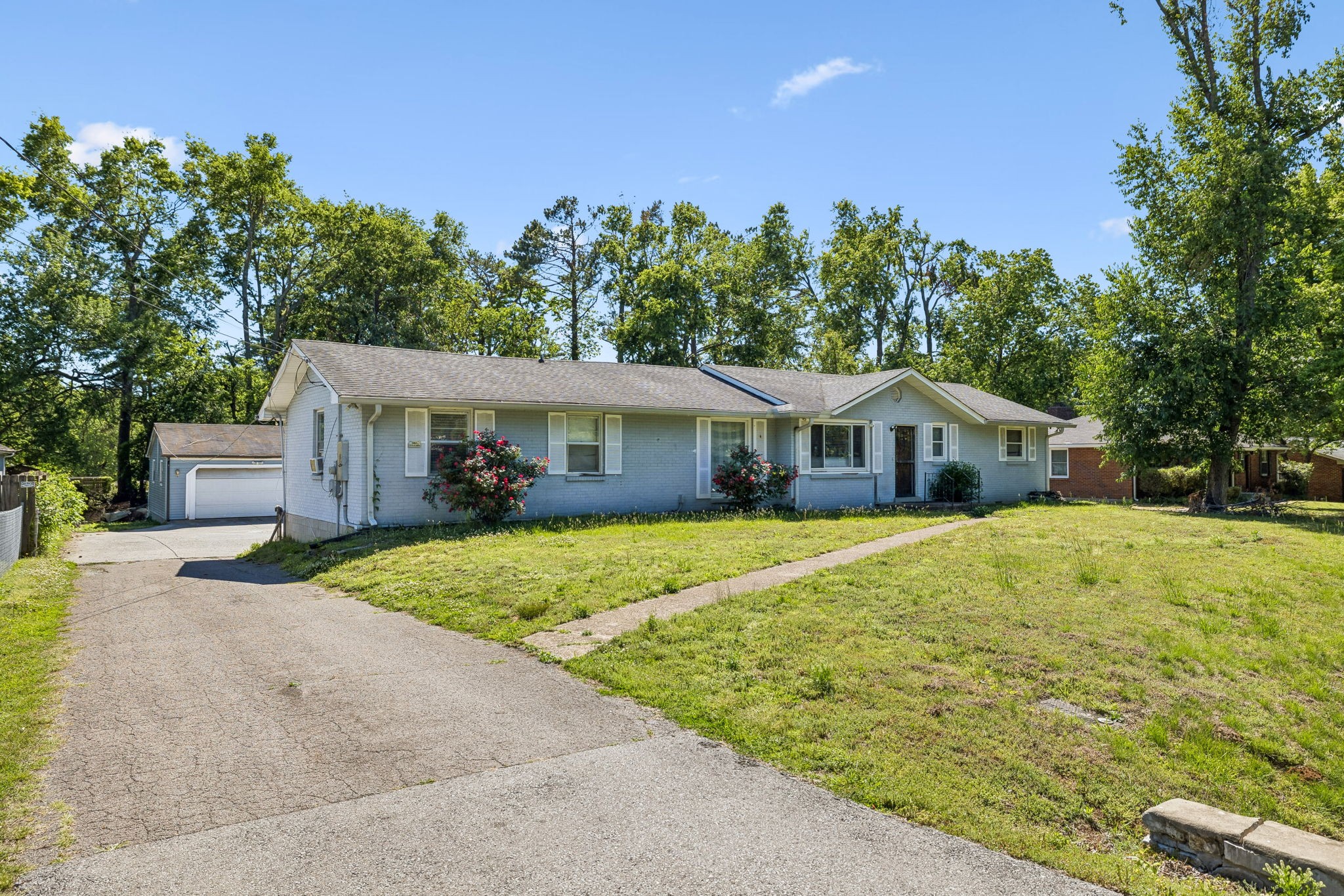 722 Robert Burns Drive Nashville TN 37217