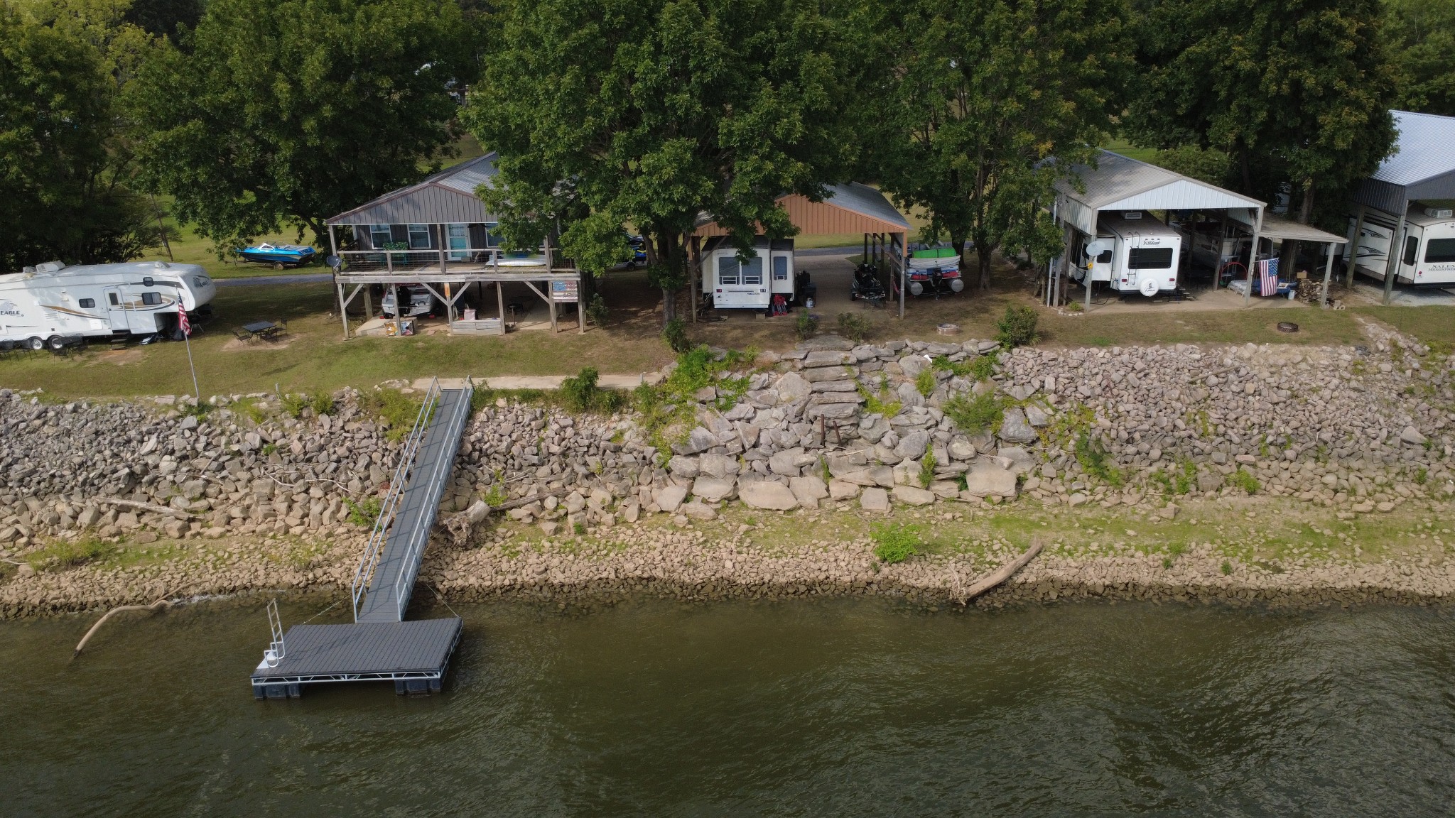 721 Beechview Road Clifton TN 38425