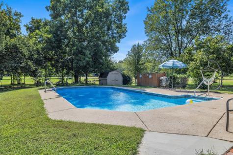 1956 Upper Station Camp Creek Road Cottontown TN 37048