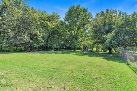 1956 Upper Station Camp Creek Road Cottontown TN 37048