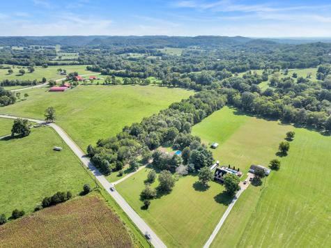 1956 Upper Station Camp Creek Road Cottontown TN 37048