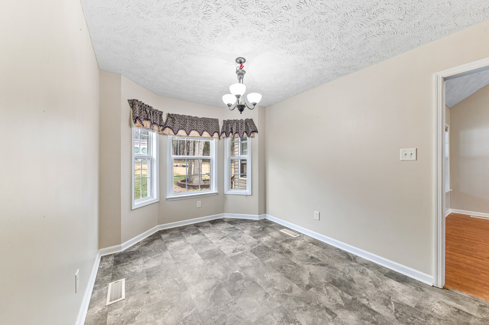 992 Sumerset Circle Lewisburg TN 37091