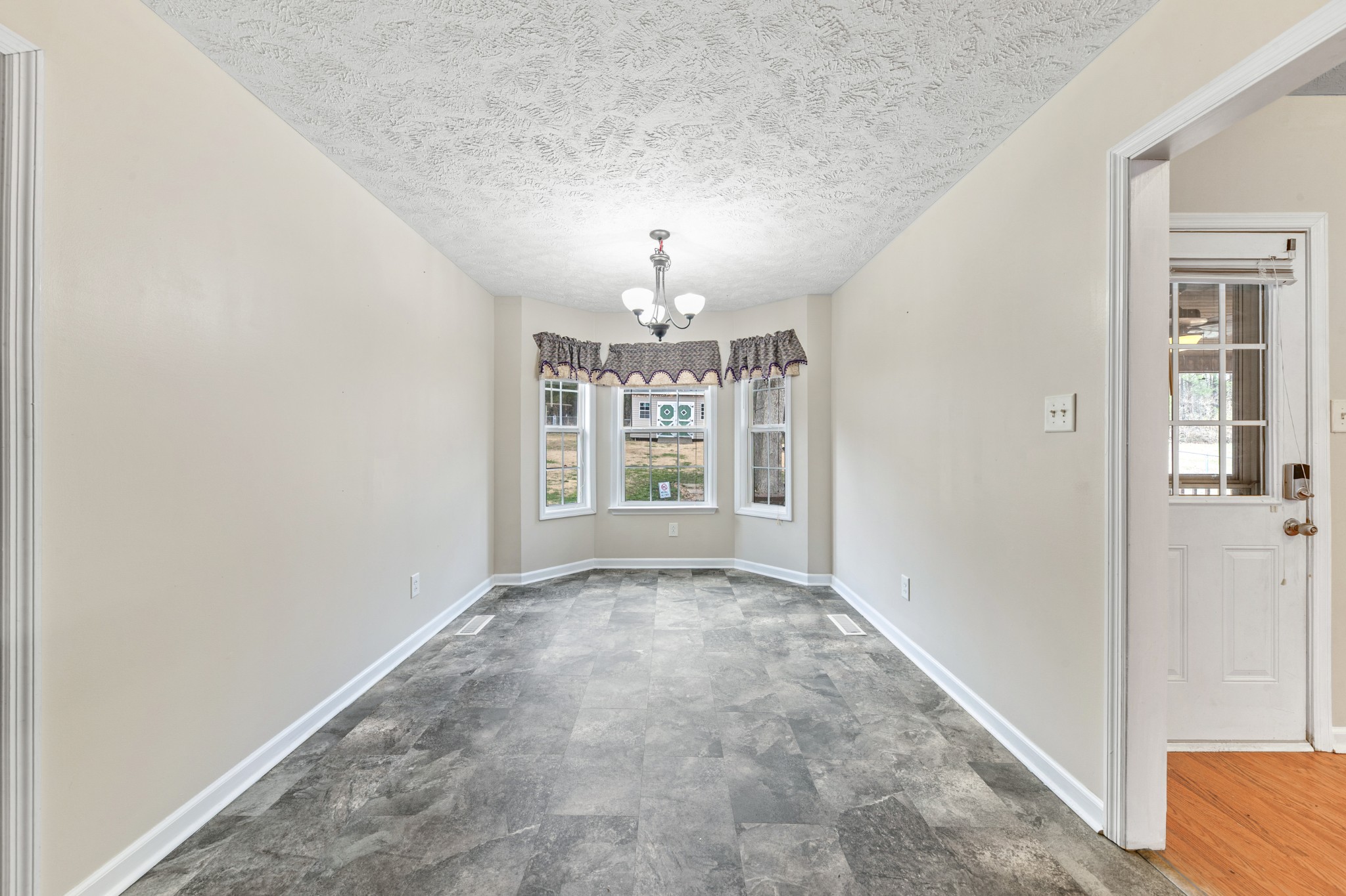 992 Sumerset Circle Lewisburg TN 37091