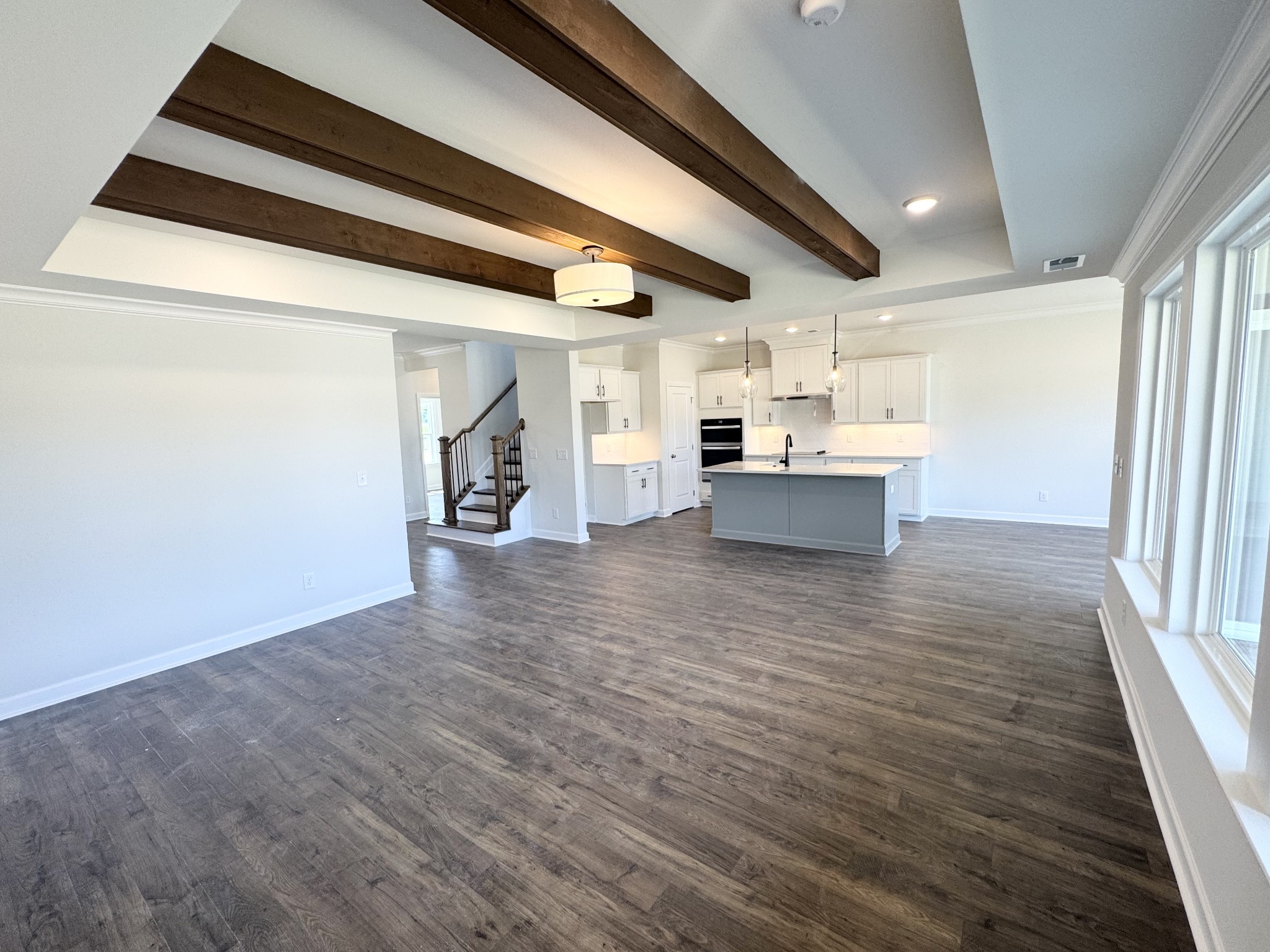 1933 Hildebrand Lane Columbia TN 38401