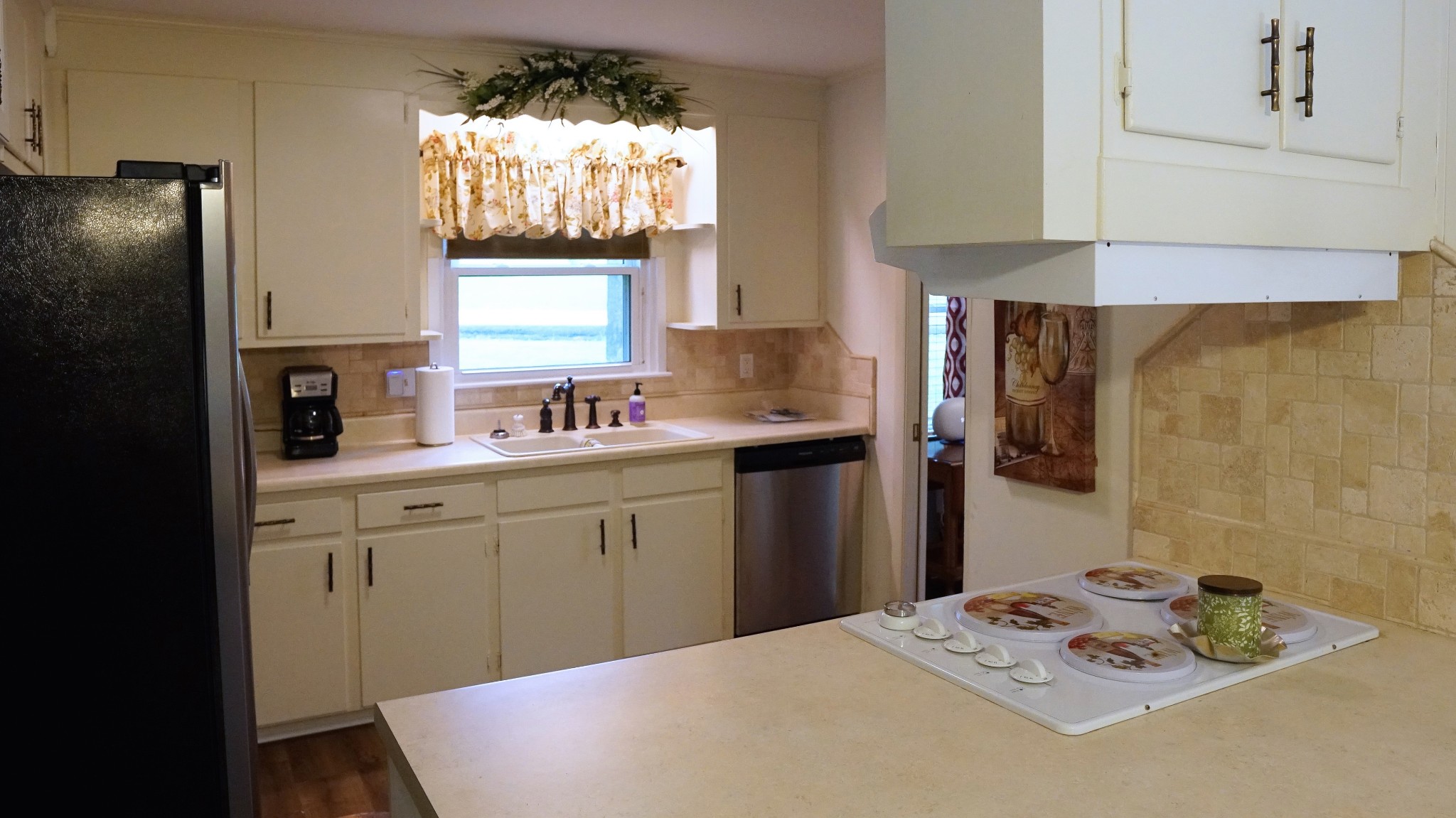 100 Canary Drive Dickson TN 37055