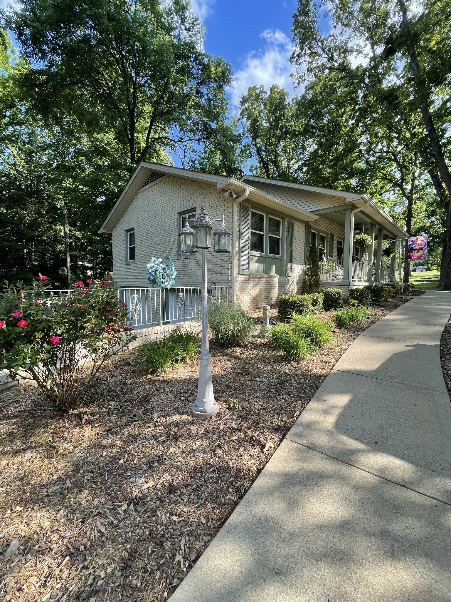 100 Canary Drive Dickson TN 37055