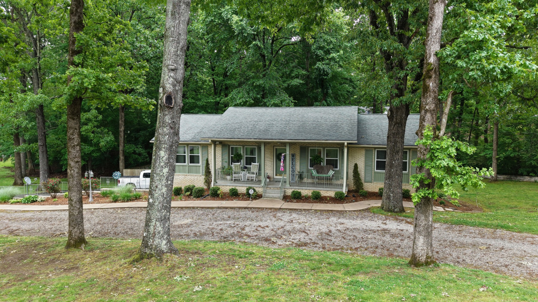 100 Canary Drive Dickson TN 37055