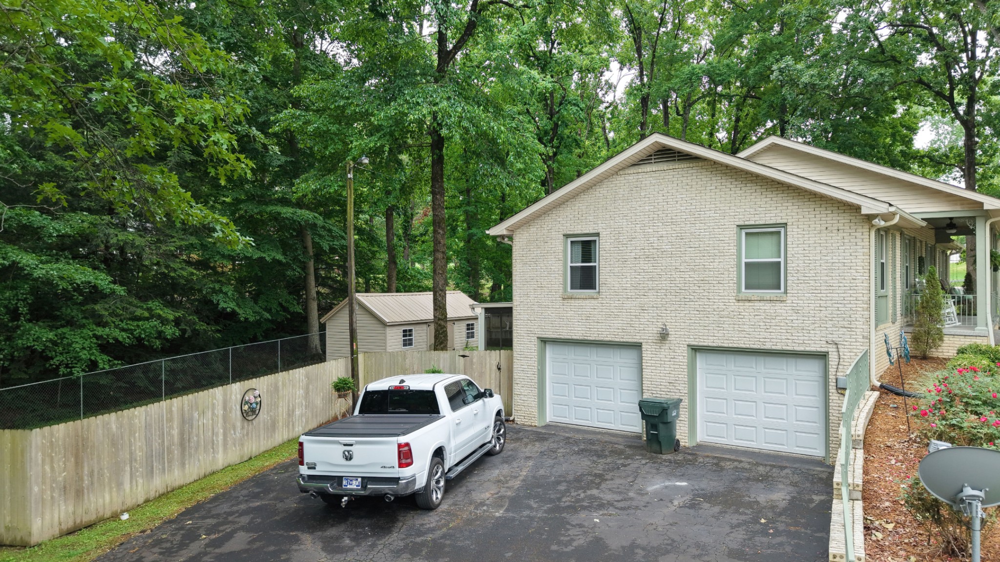 100 Canary Drive Dickson TN 37055
