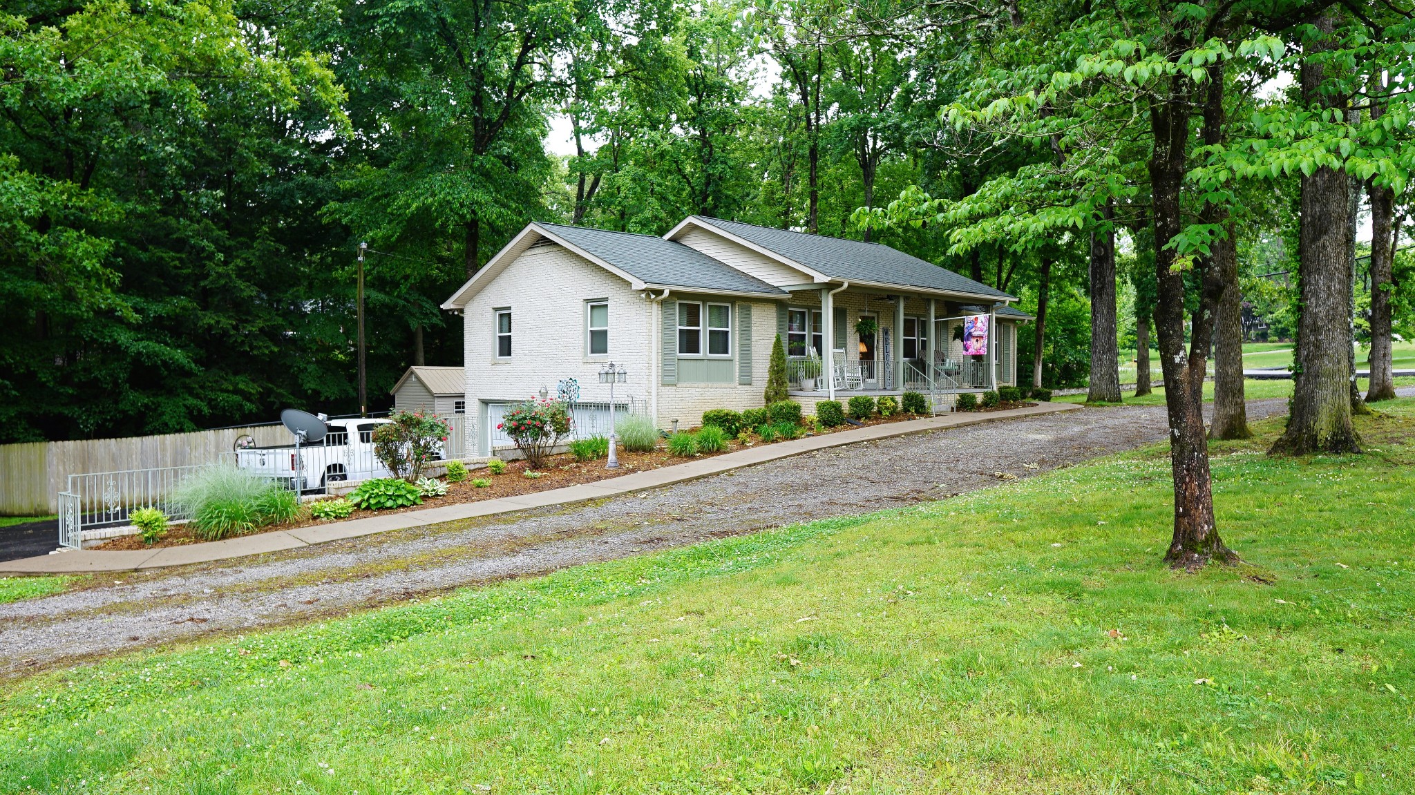 100 Canary Drive Dickson TN 37055