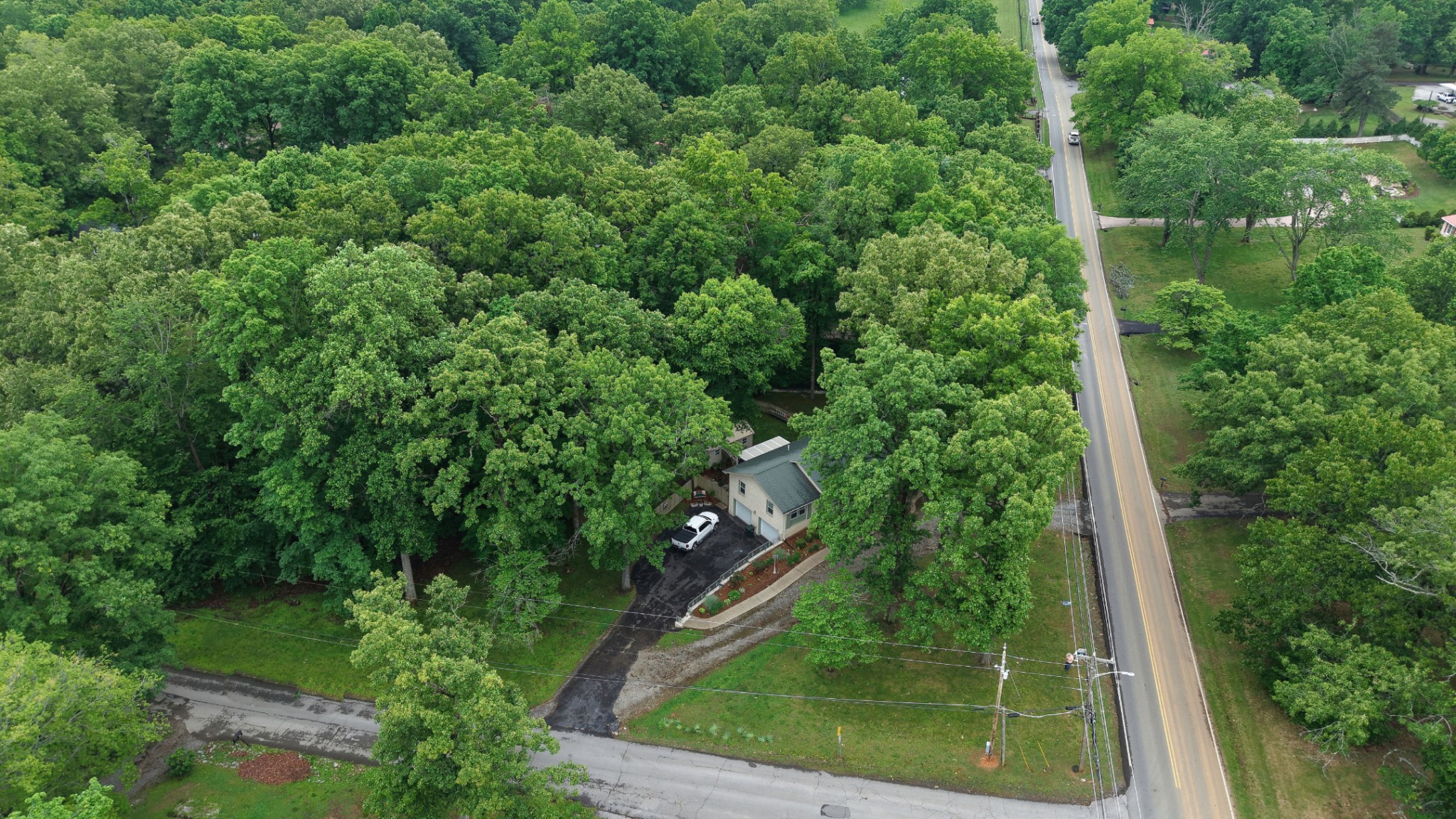 100 Canary Drive Dickson TN 37055