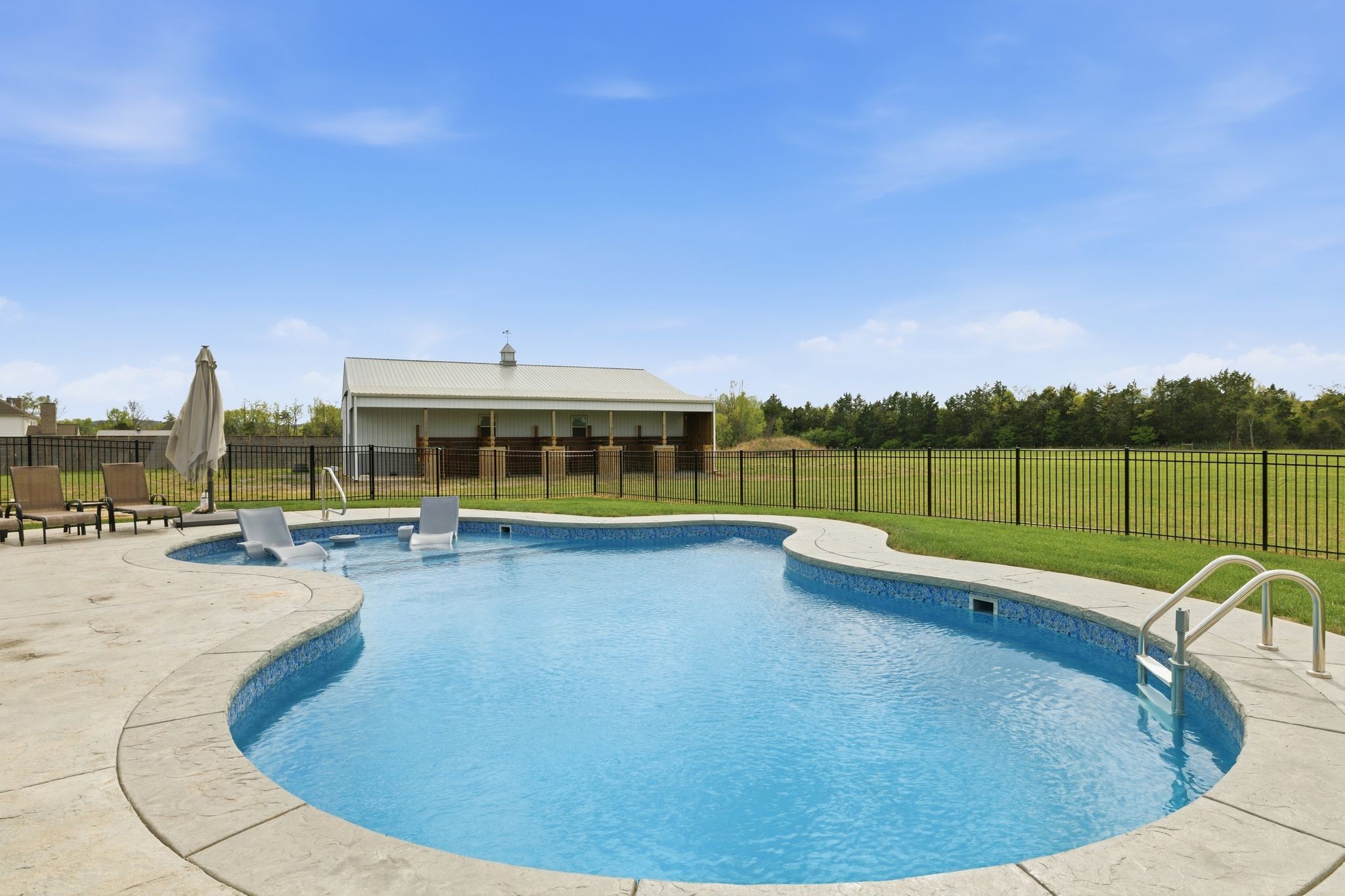 8516 Lowe Christiana Road Christiana TN 37037