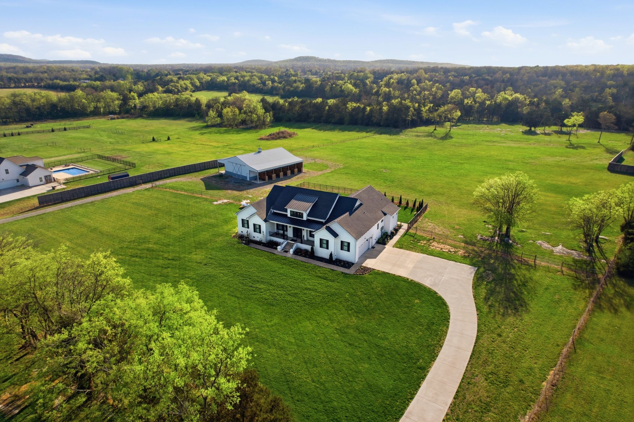 8516 Lowe Christiana Road Christiana TN 37037