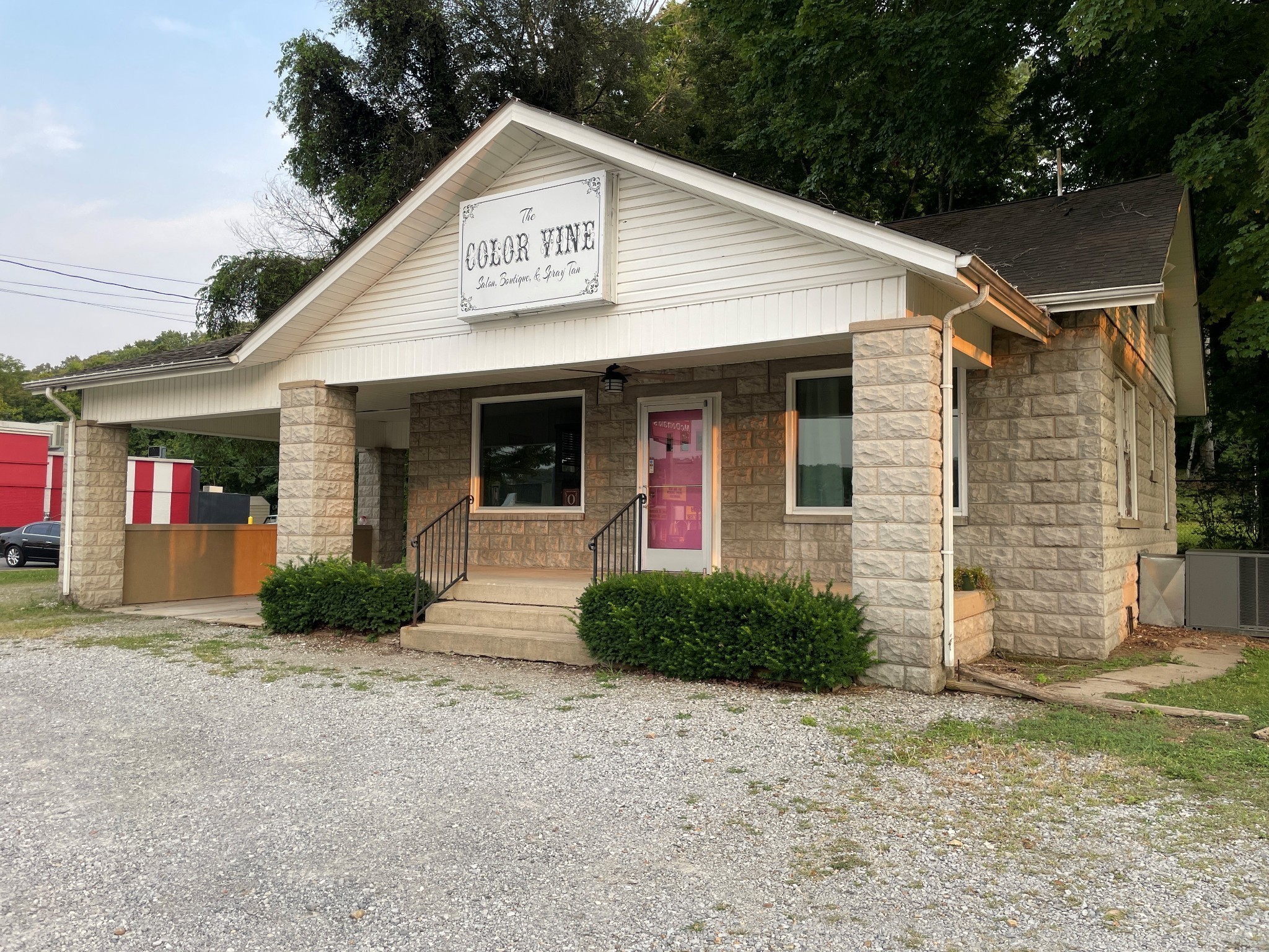 312 W Main Street Waverly TN 37185